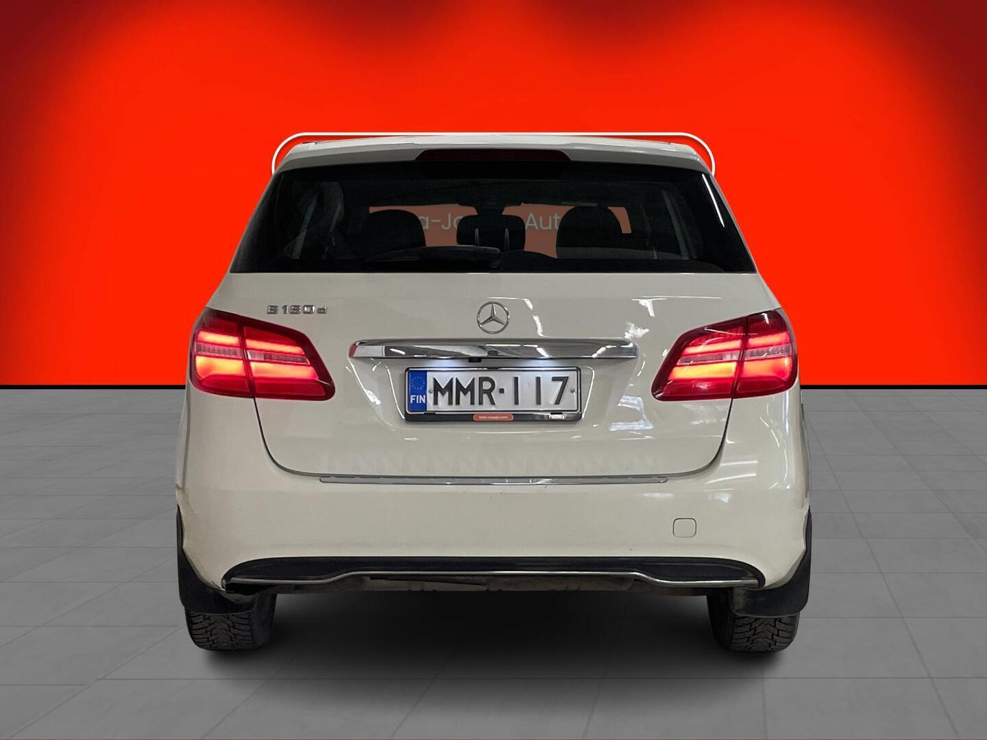 MERCEDES-BENZ B 2016