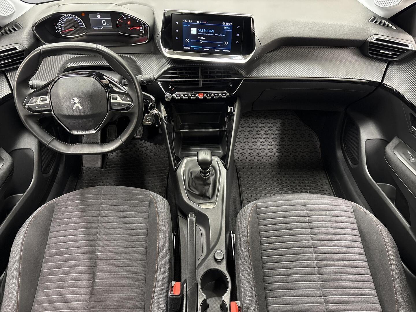 PEUGEOT 208 2020
