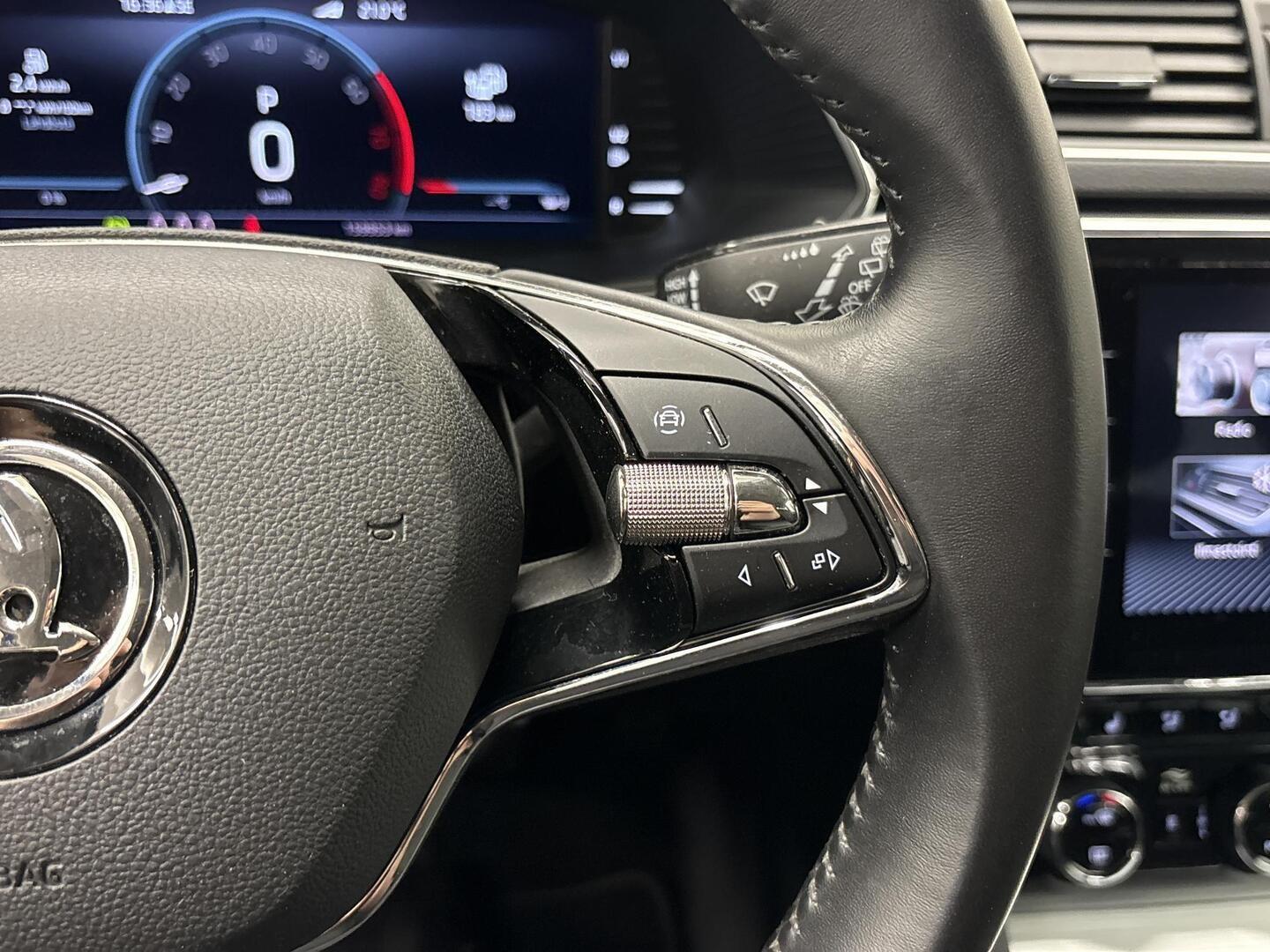 SKODA SUPERB COMBI 2022
