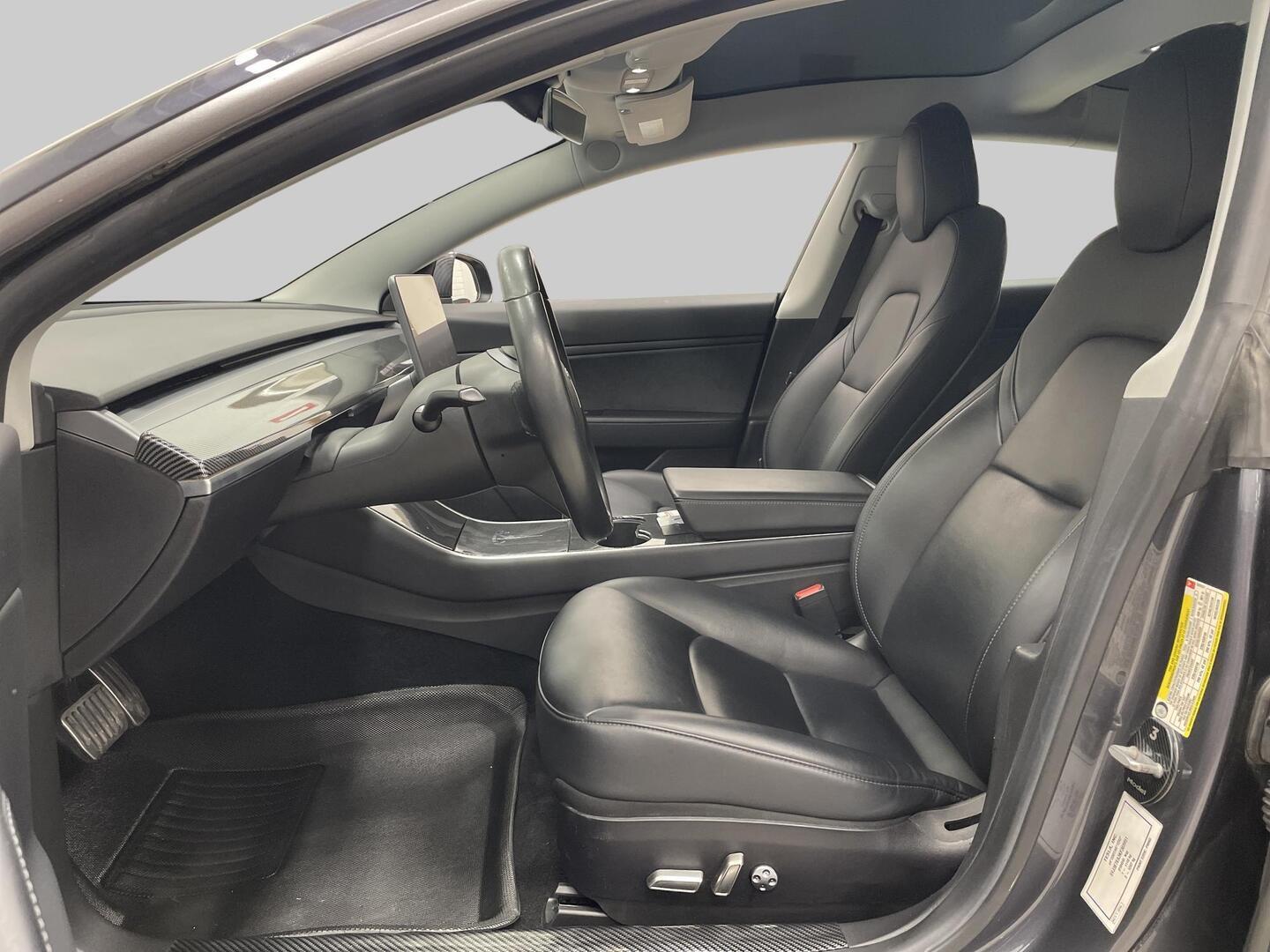 TESLA Model 3 2019