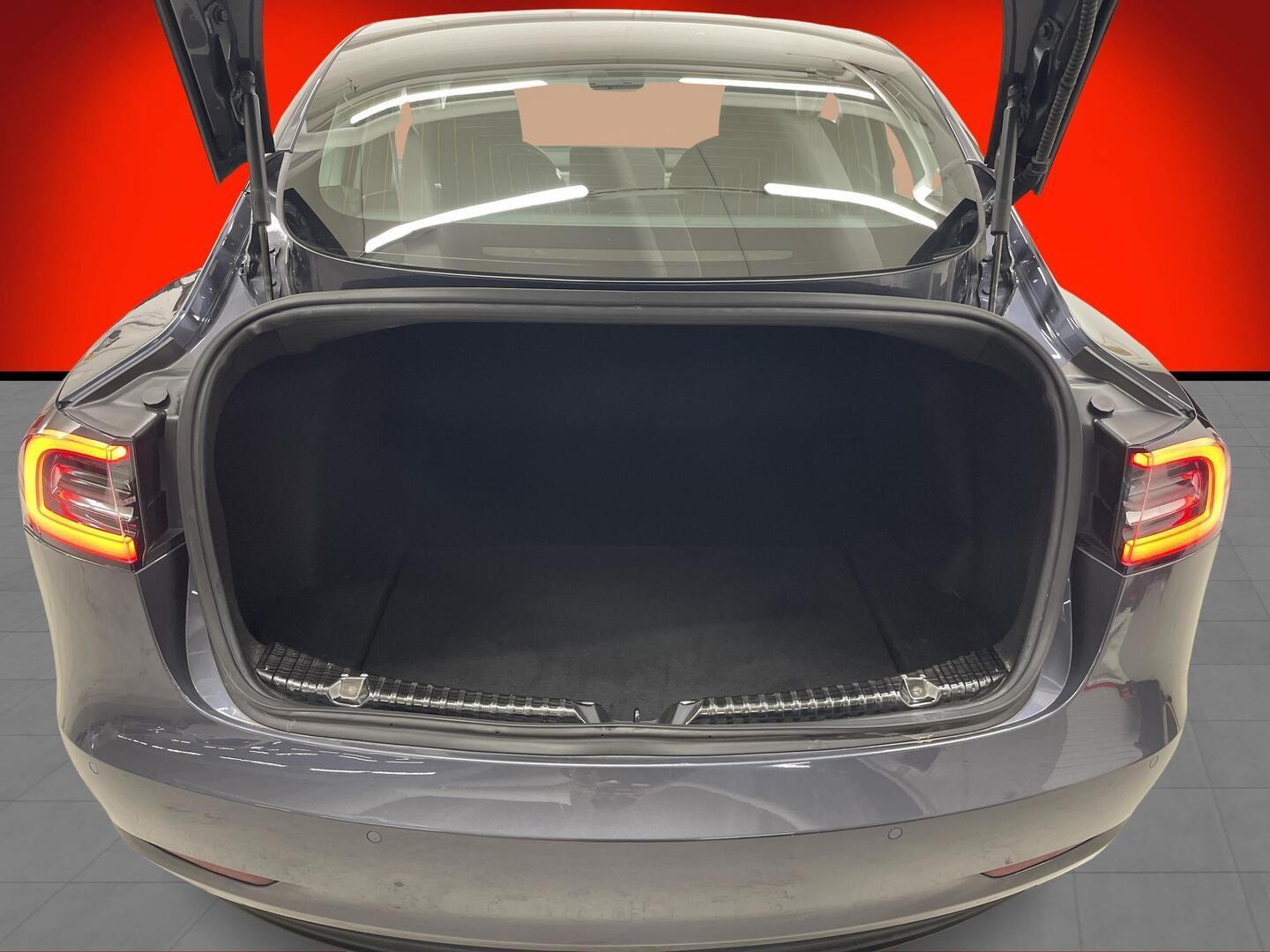 TESLA Model 3 2019