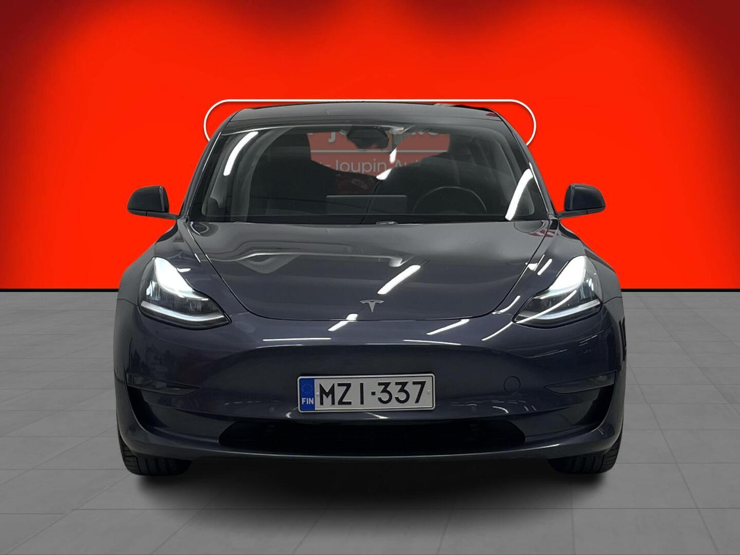 TESLA Model 3 2019