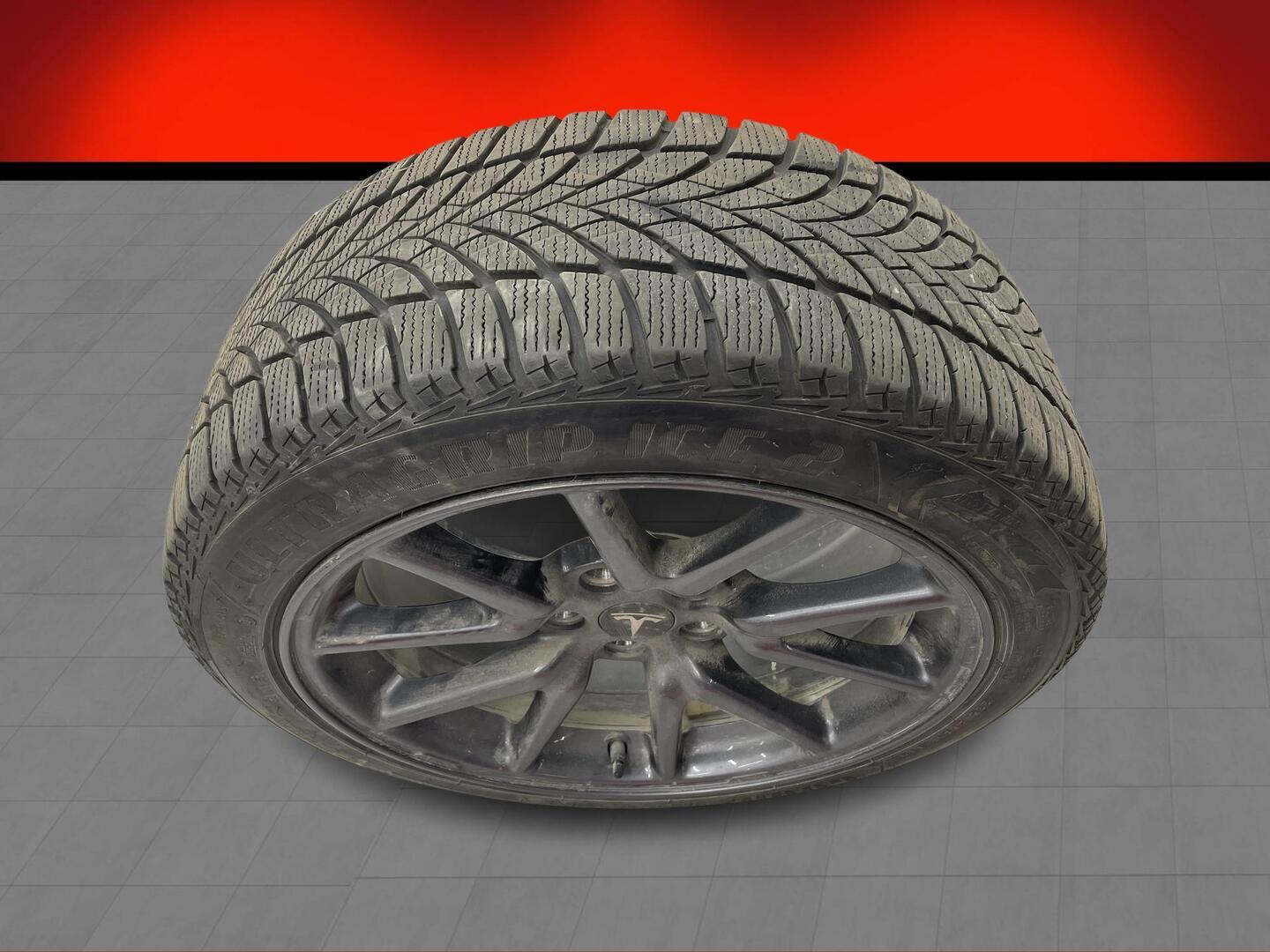 TESLA Model 3 2019
