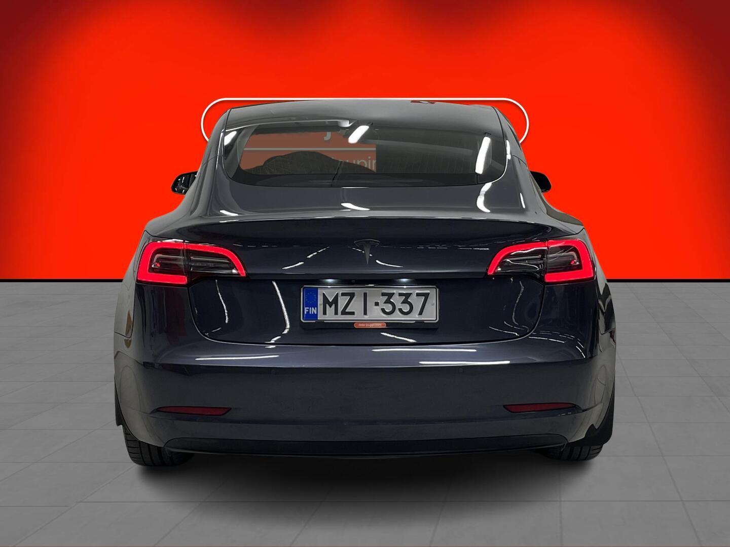 TESLA Model 3 2019