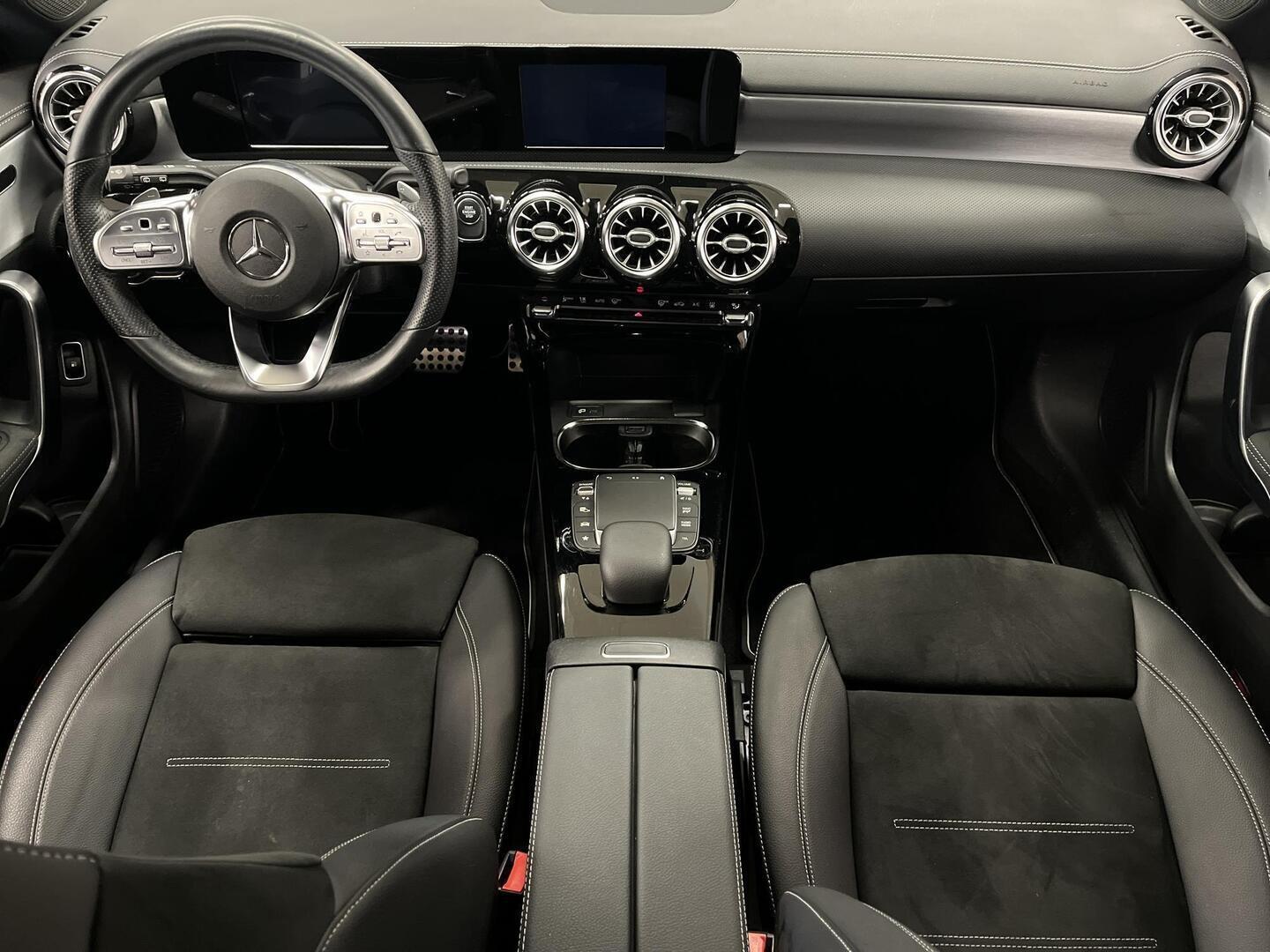 MERCEDES-BENZ CLA 2021