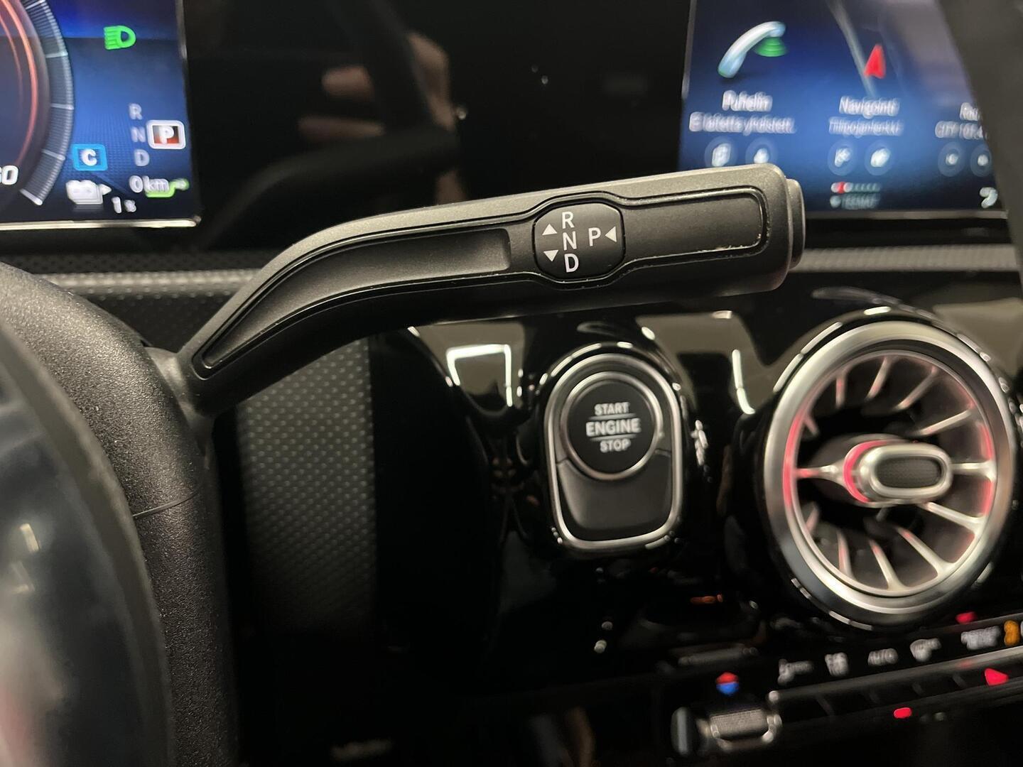 MERCEDES-BENZ CLA 2021