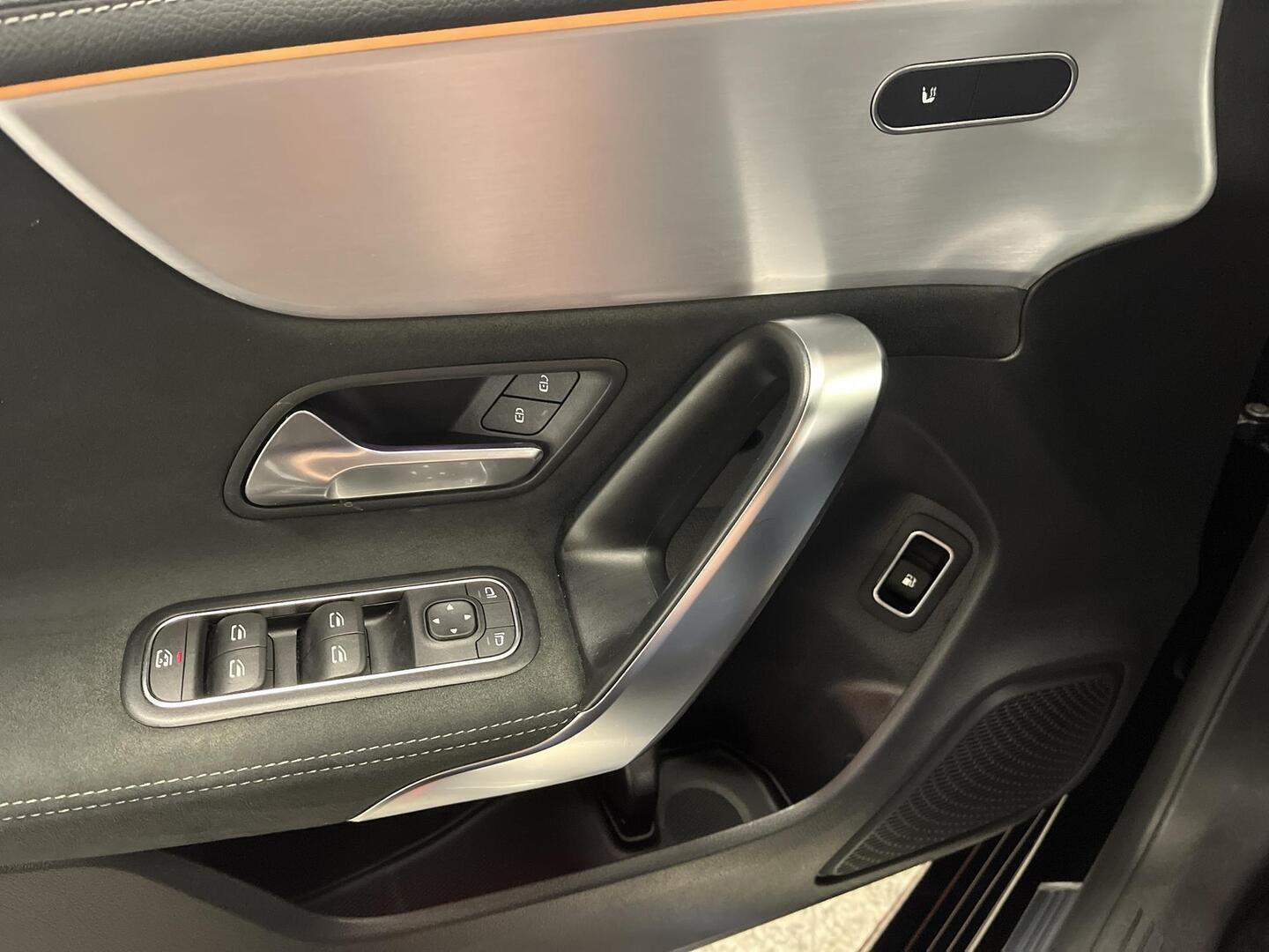 MERCEDES-BENZ CLA 2021