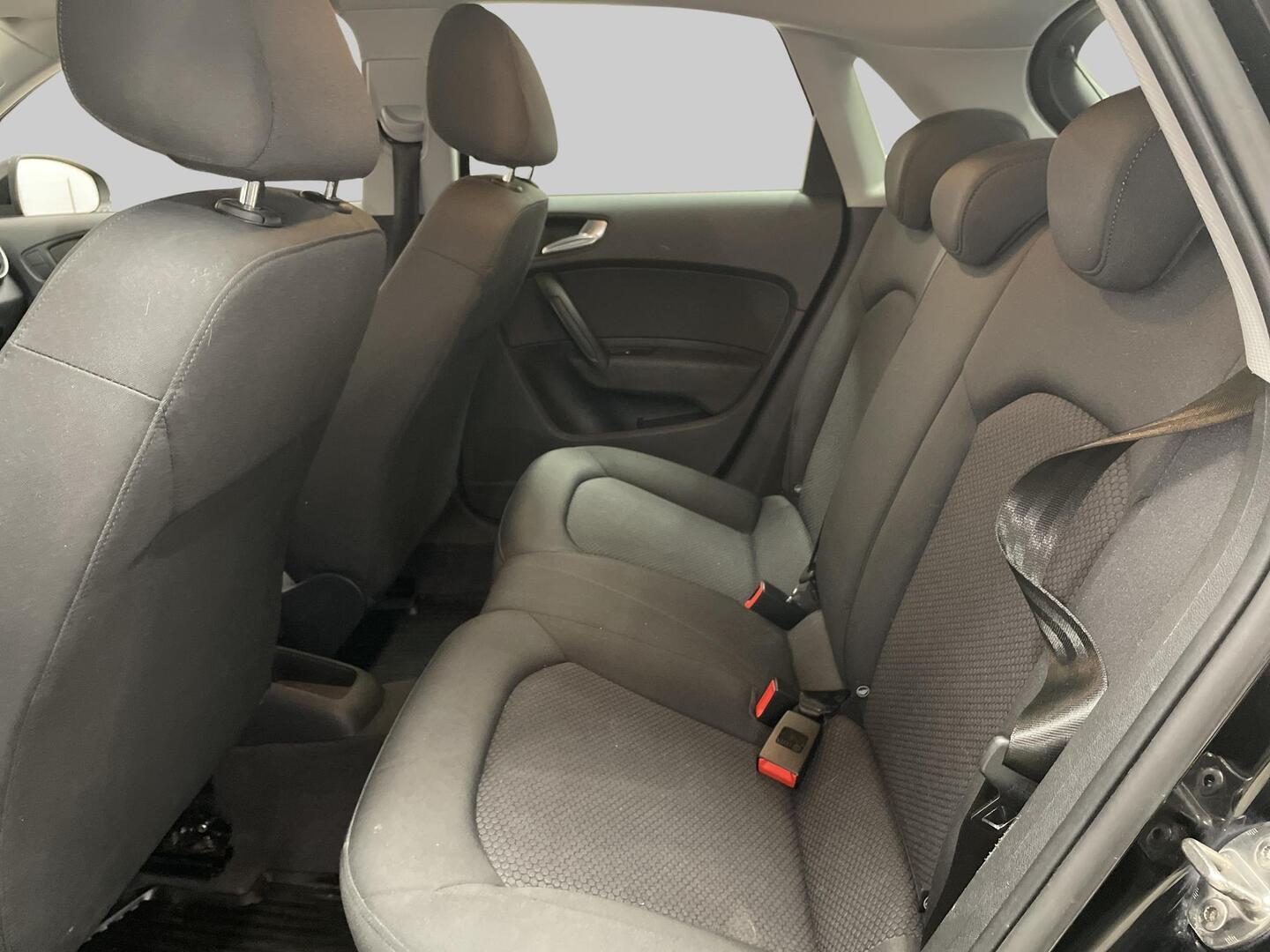 AUDI A1 2012