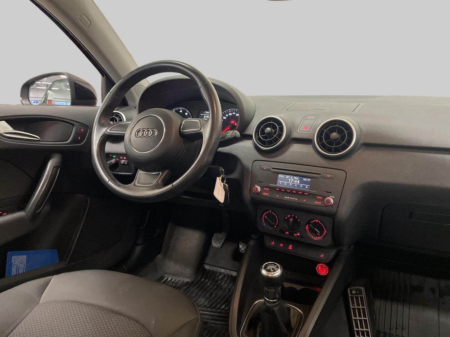 AUDI A1 2012