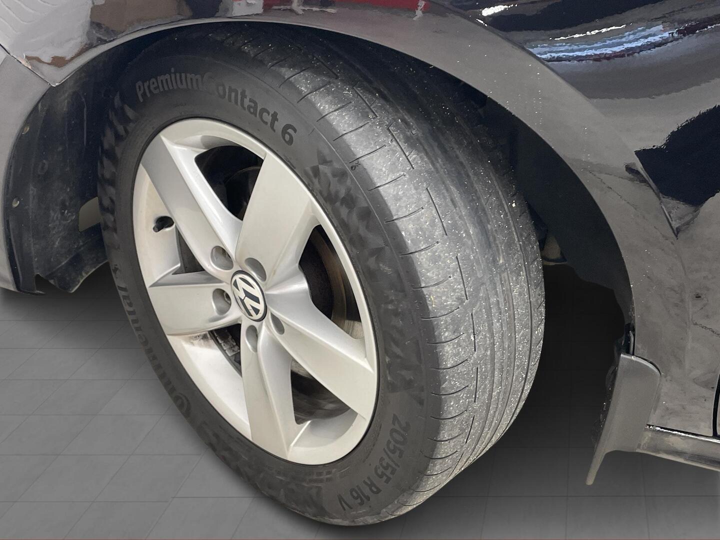 VOLKSWAGEN Jetta 2016