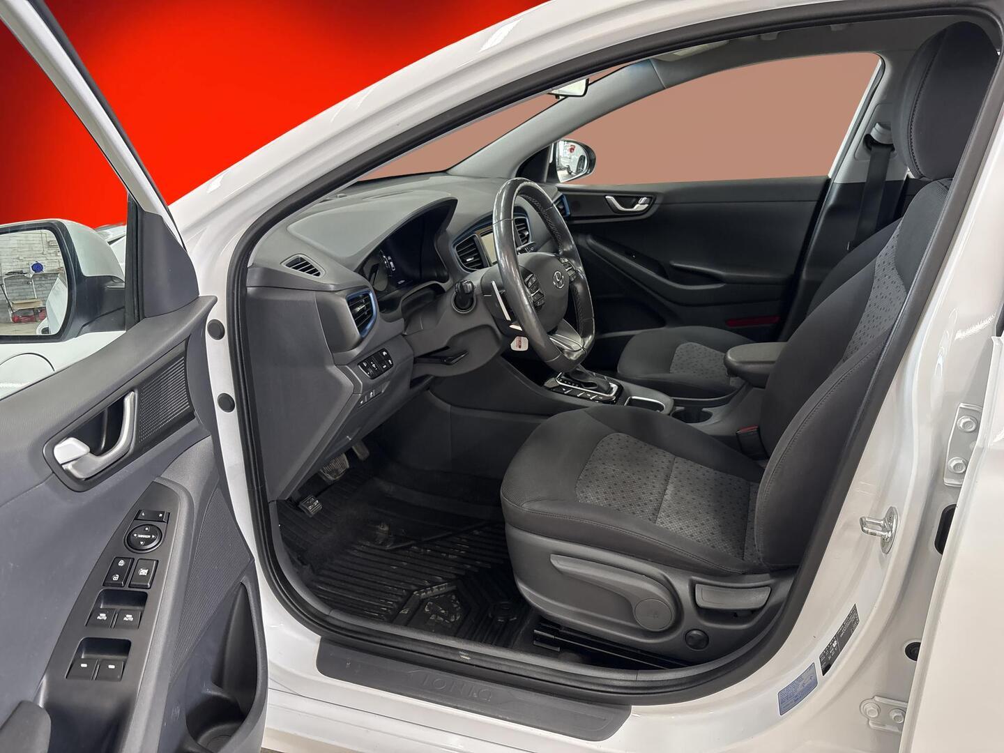 HYUNDAI IONIQ plug-in 2017