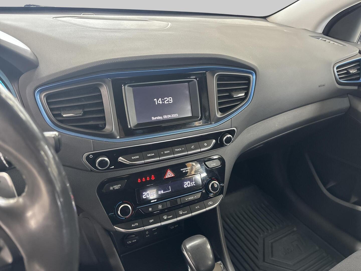 HYUNDAI IONIQ plug-in 2017