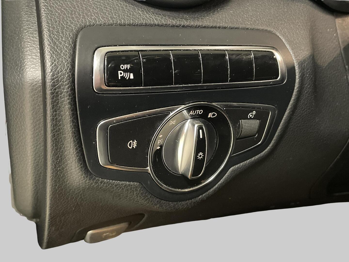 MERCEDES-BENZ C 2015