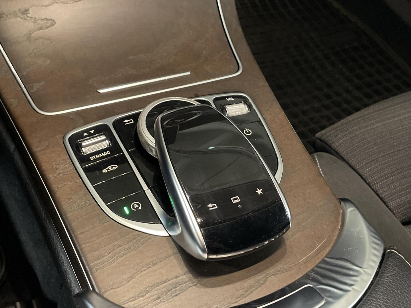 MERCEDES-BENZ C 2015