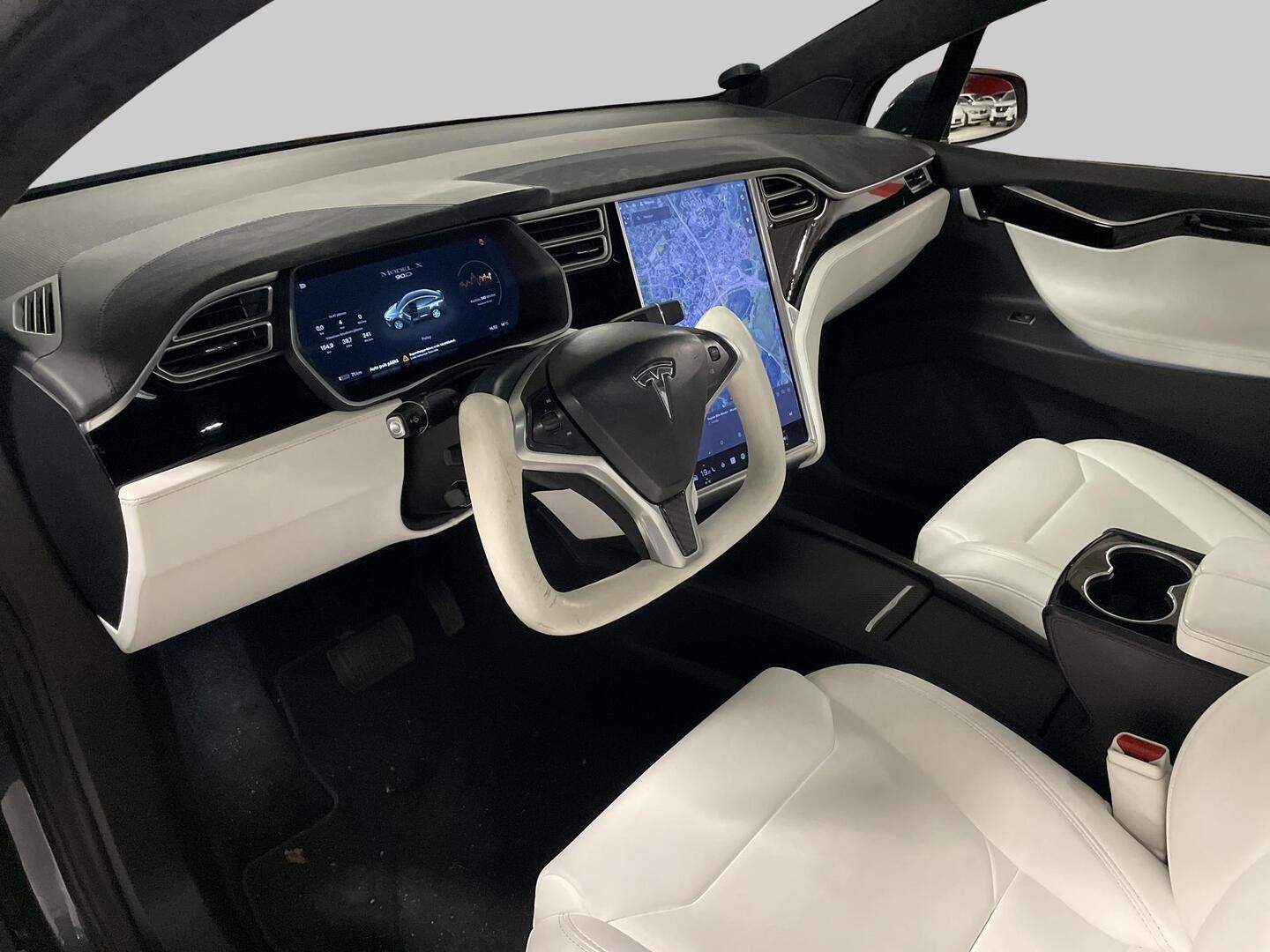 TESLA Model X 2017