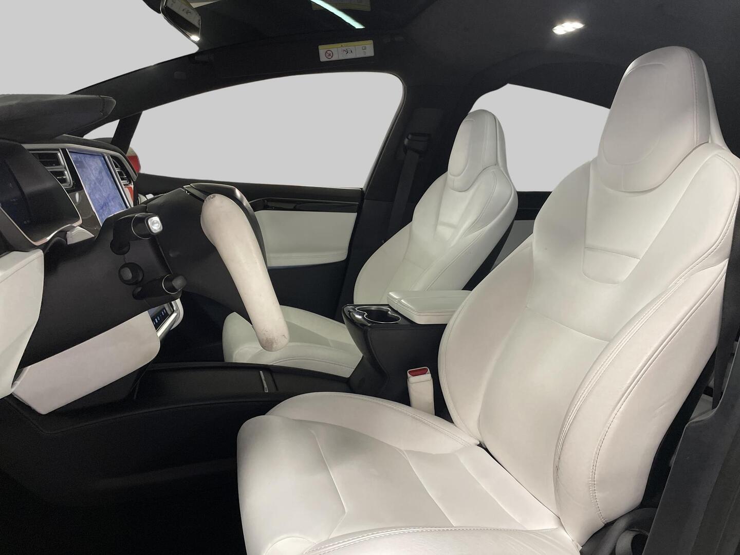 TESLA Model X 2017