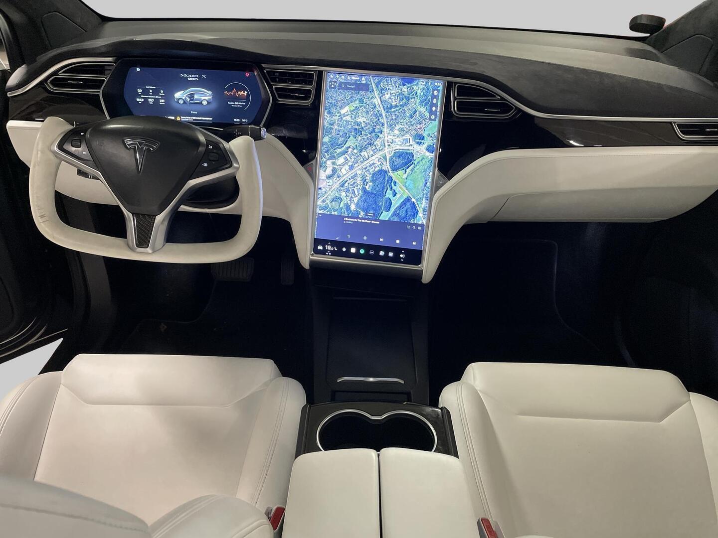 TESLA Model X 2017