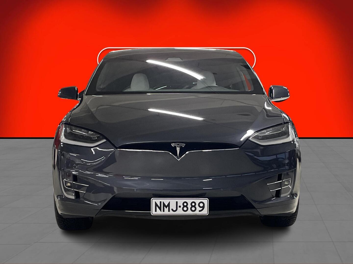 TESLA Model X 2017