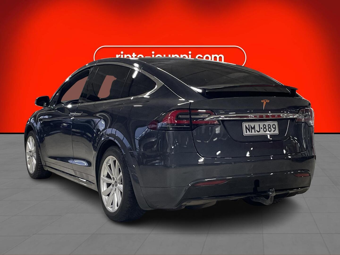TESLA Model X 2017