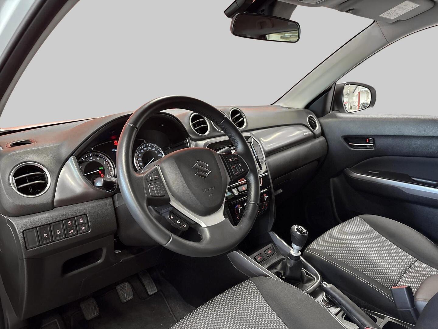 SUZUKI Vitara 2024