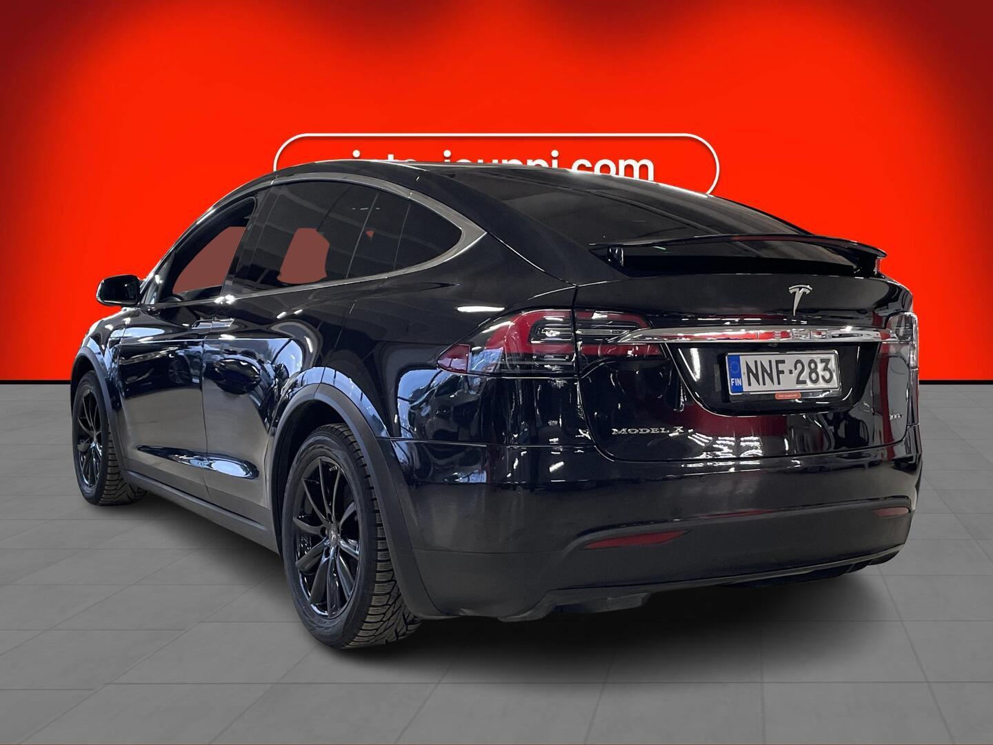 TESLA Model X 2018