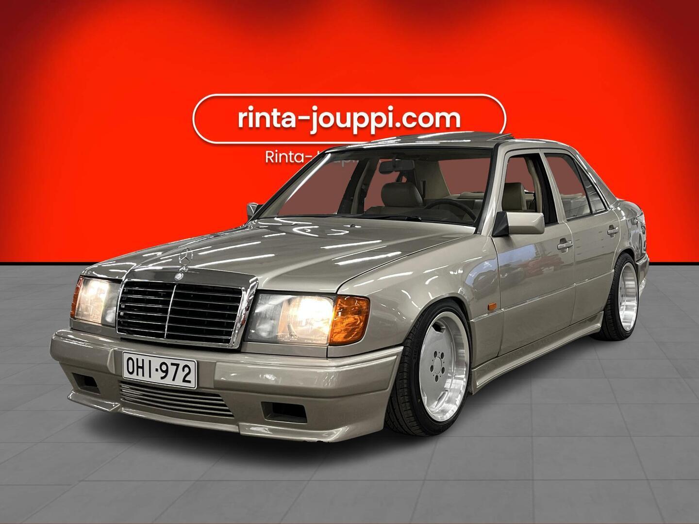 MERCEDES-BENZ E 1989