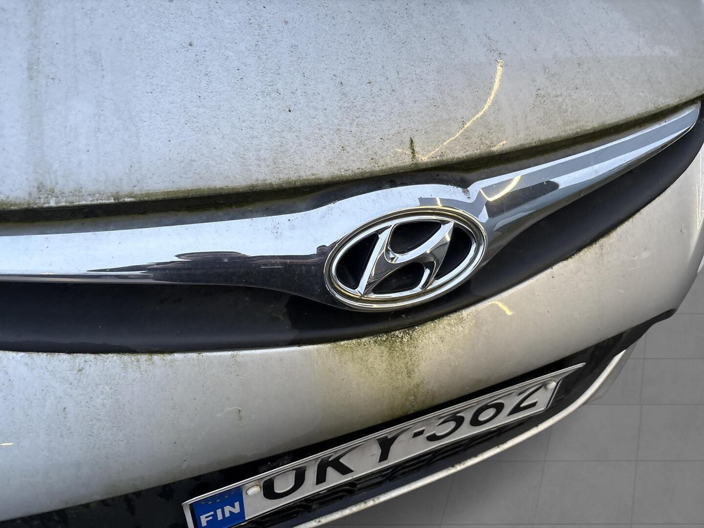 HYUNDAI i30 2010