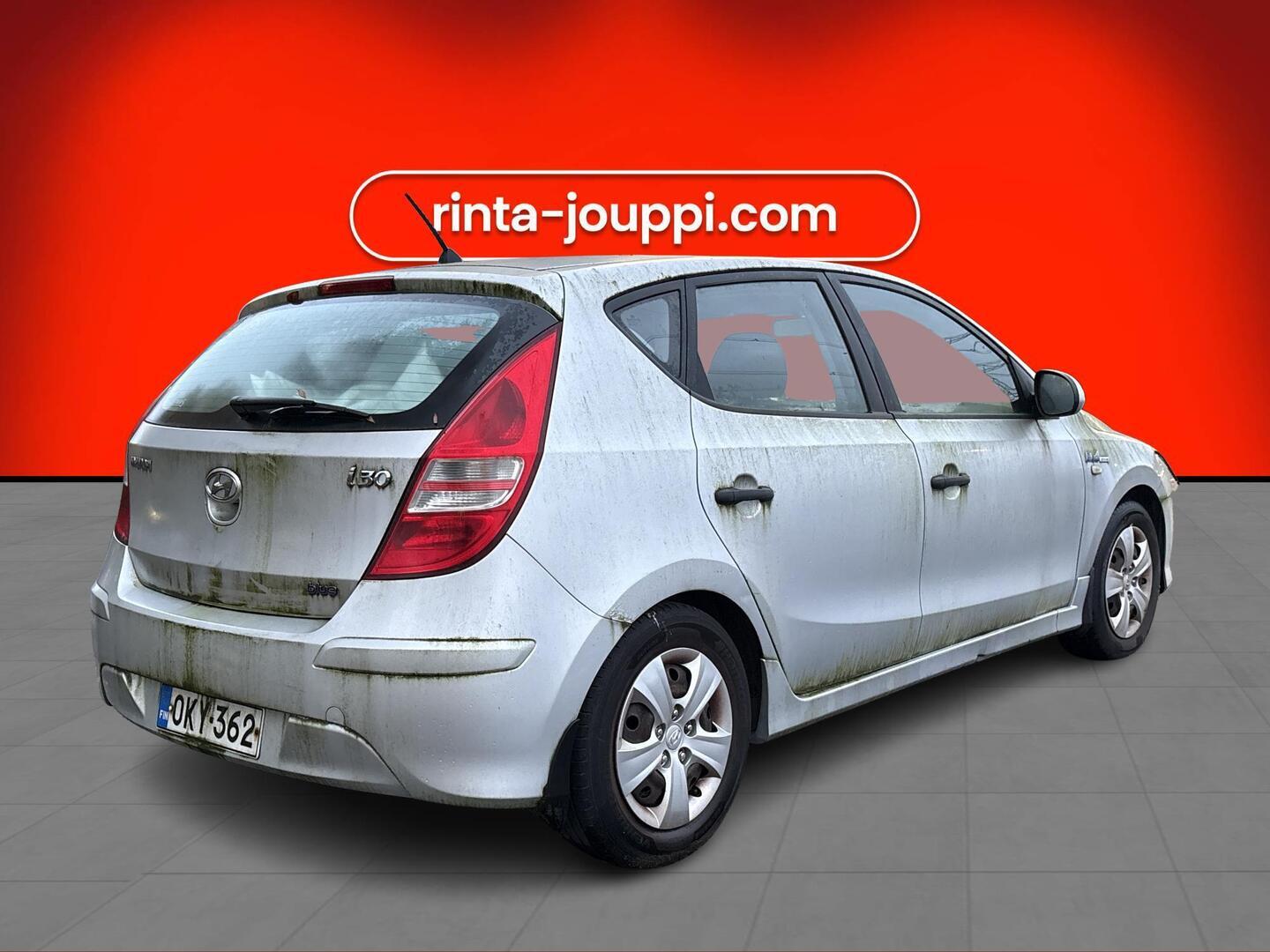 HYUNDAI i30 2010