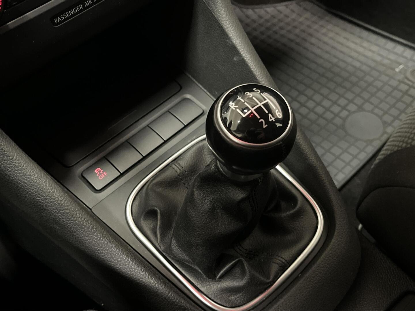 VOLKSWAGEN Golf 2010