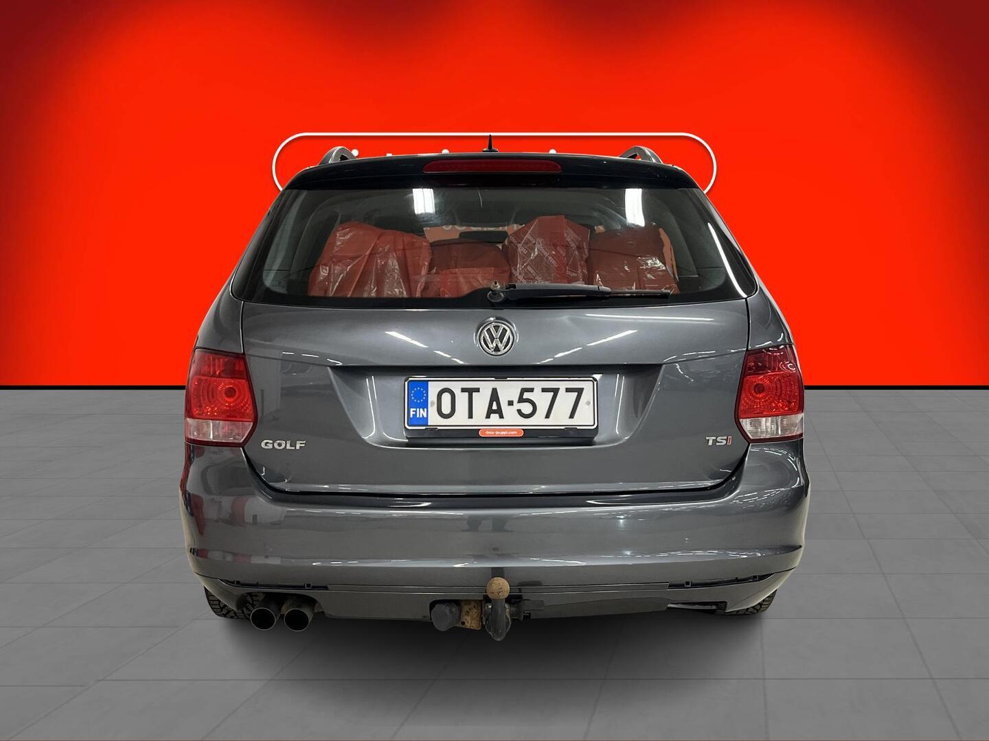 VOLKSWAGEN Golf 2010