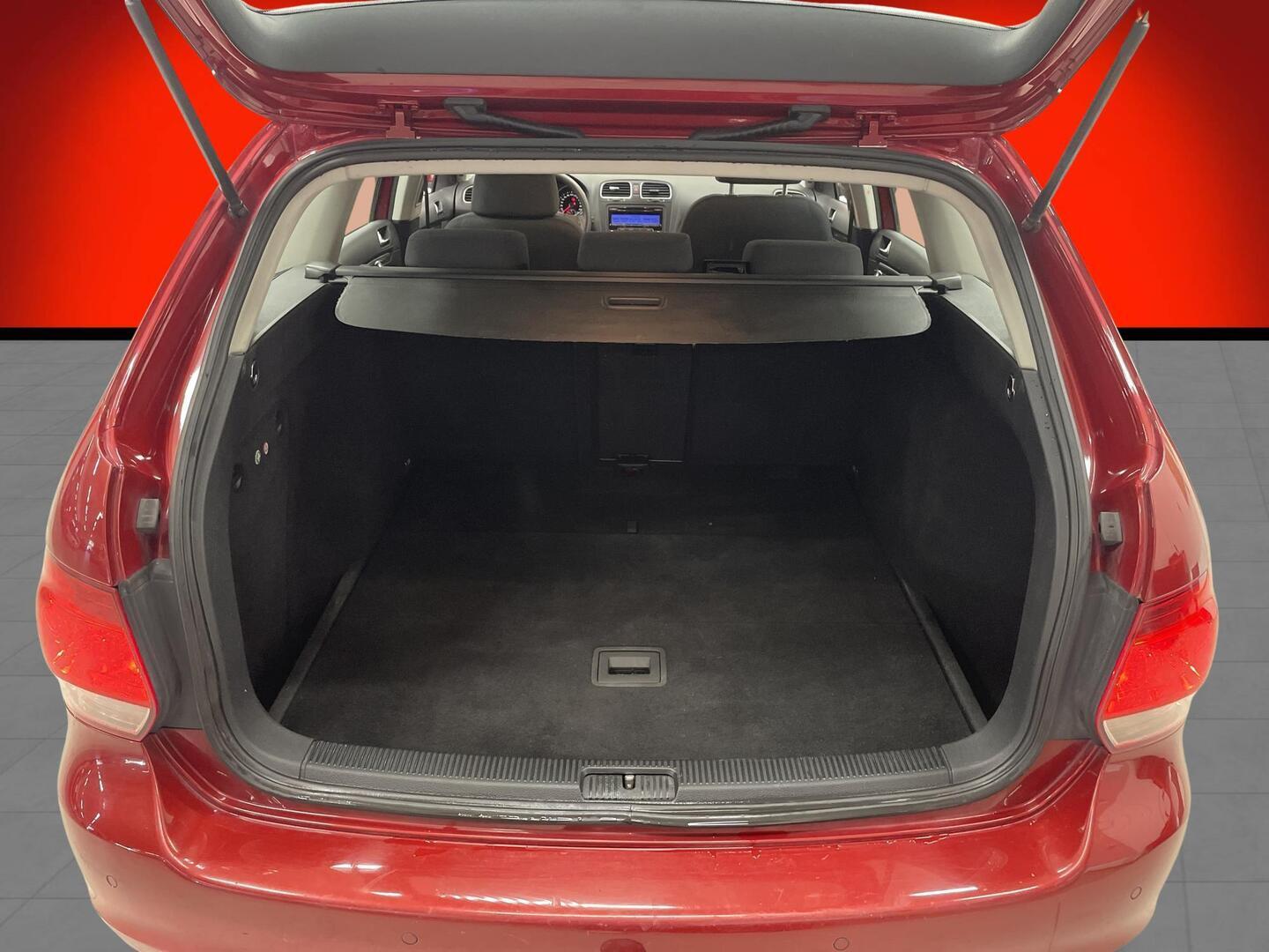 VOLKSWAGEN Golf 2010