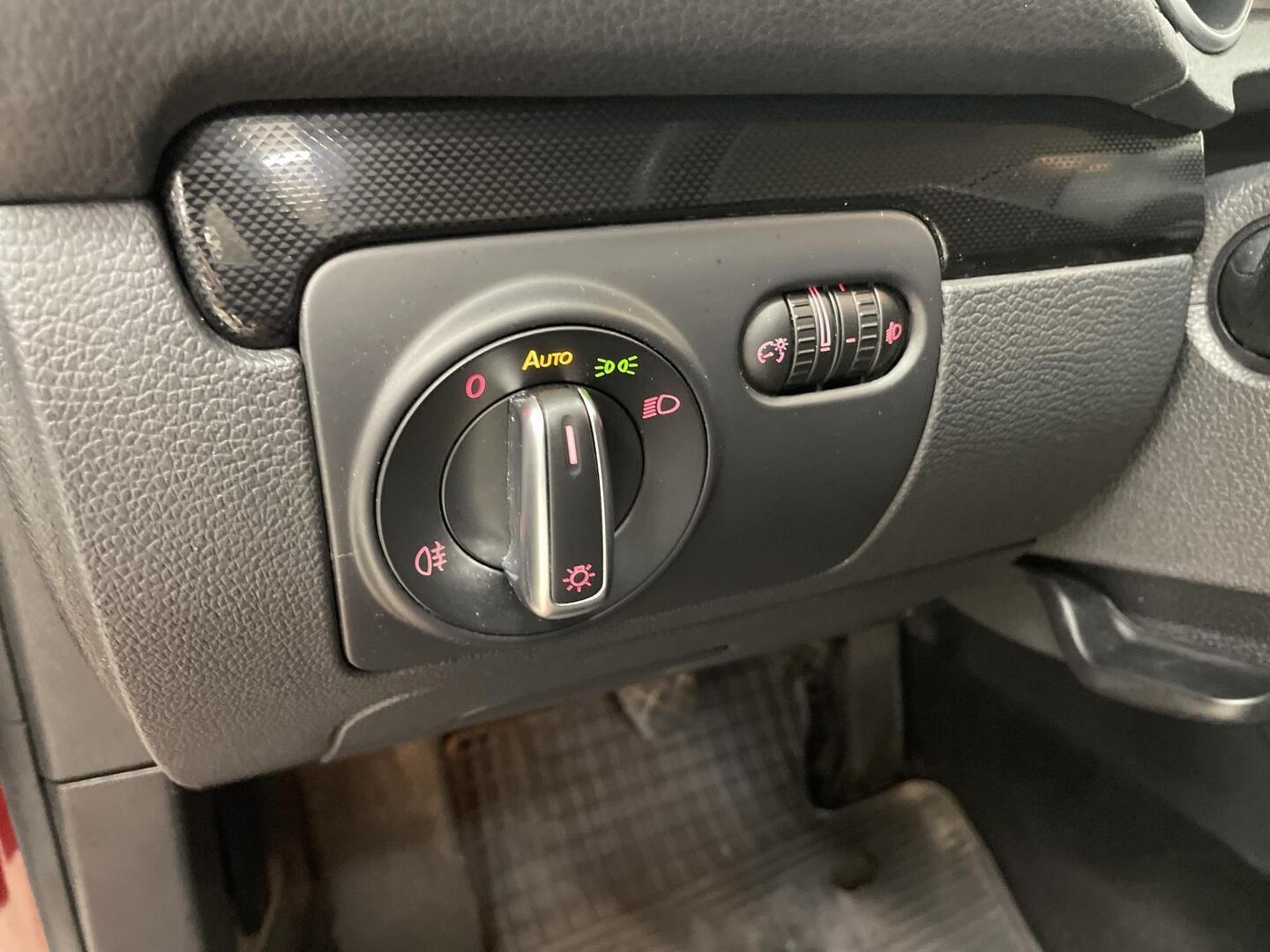 VOLKSWAGEN Golf 2010