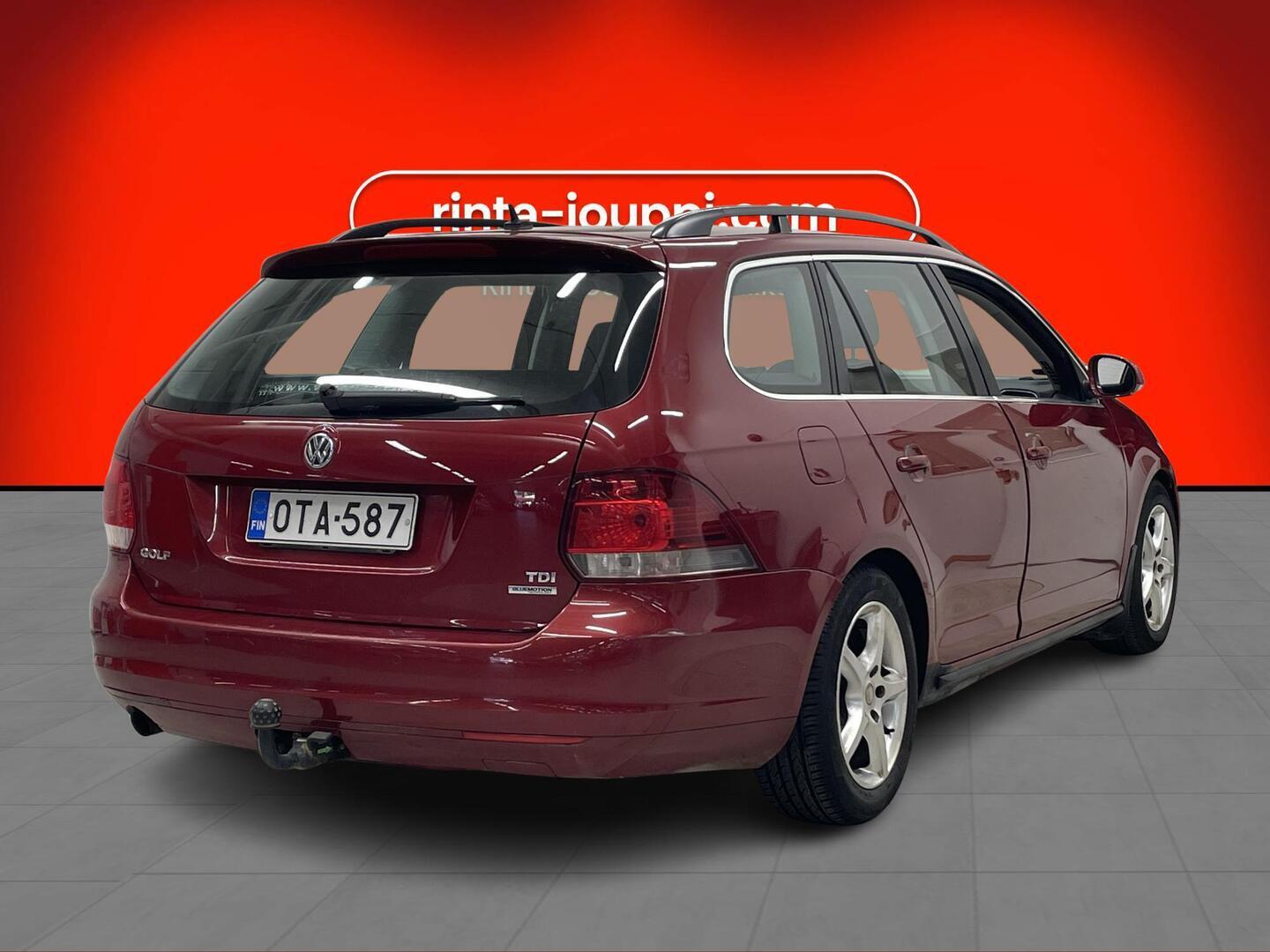 VOLKSWAGEN Golf 2010