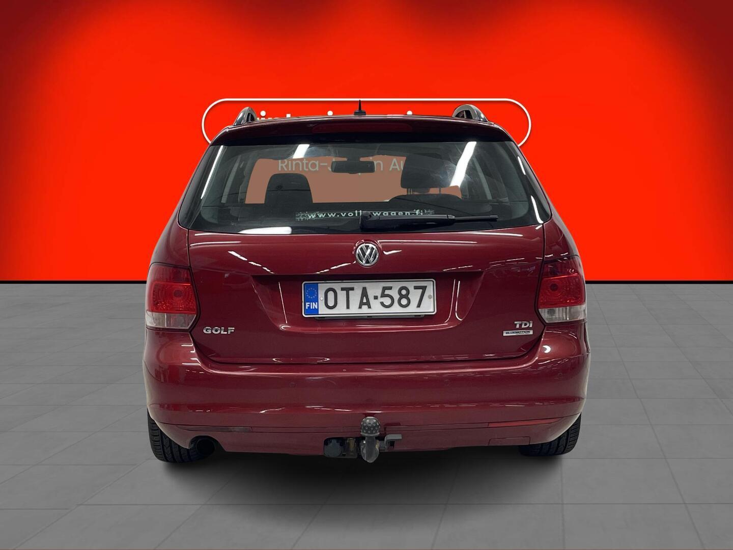 VOLKSWAGEN Golf 2010