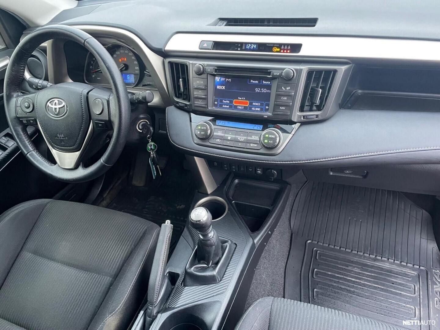 TOYOTA RAV4 2013