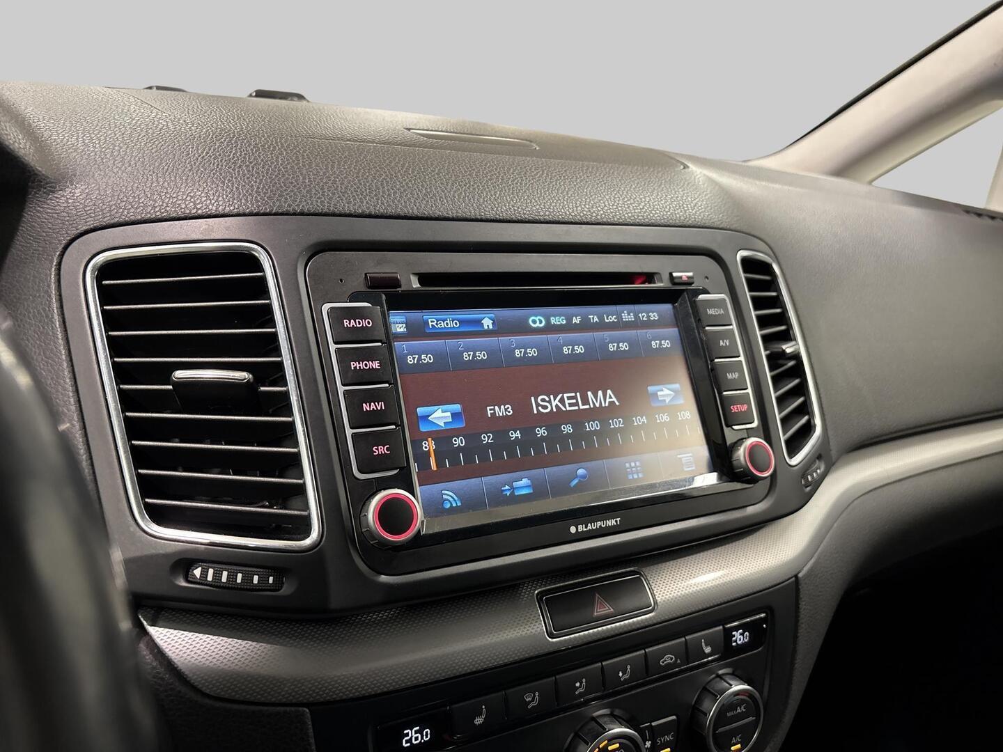 VOLKSWAGEN Sharan 2013