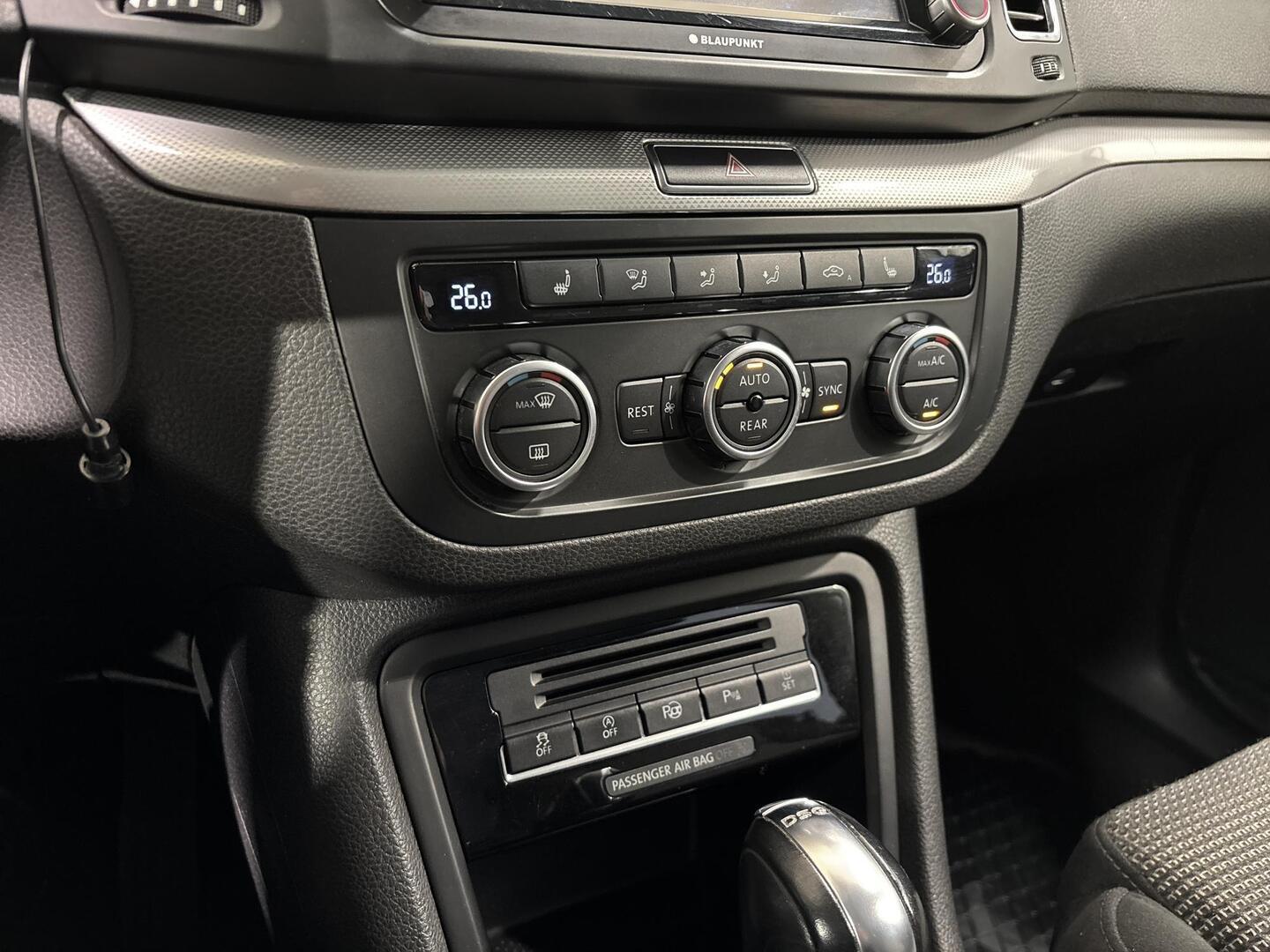 VOLKSWAGEN Sharan 2013
