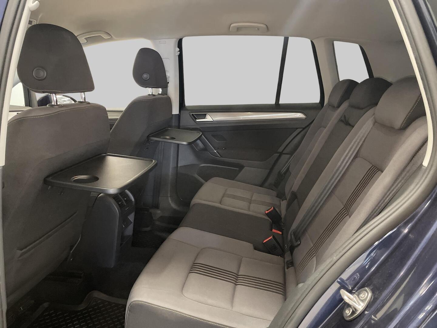 VOLKSWAGEN Golf Sportsvan 2016