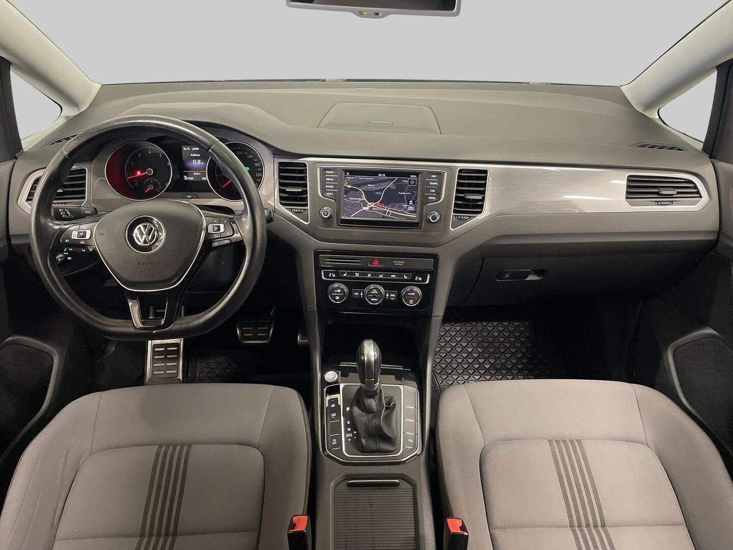VOLKSWAGEN Golf Sportsvan 2016