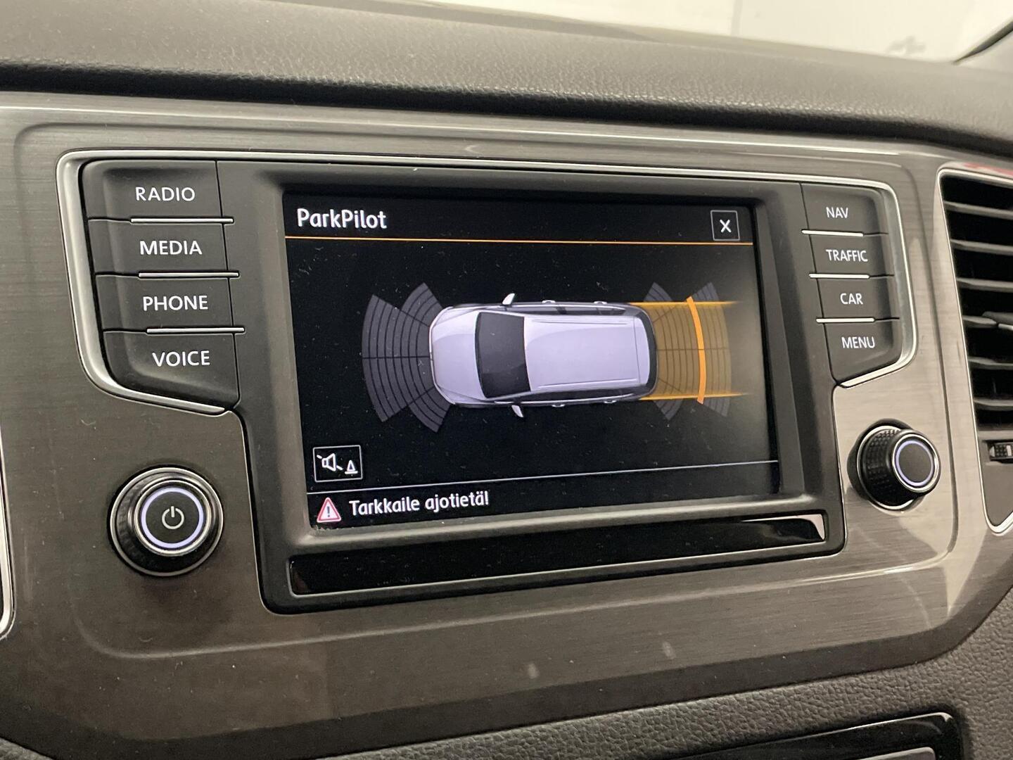 VOLKSWAGEN Golf Sportsvan 2016