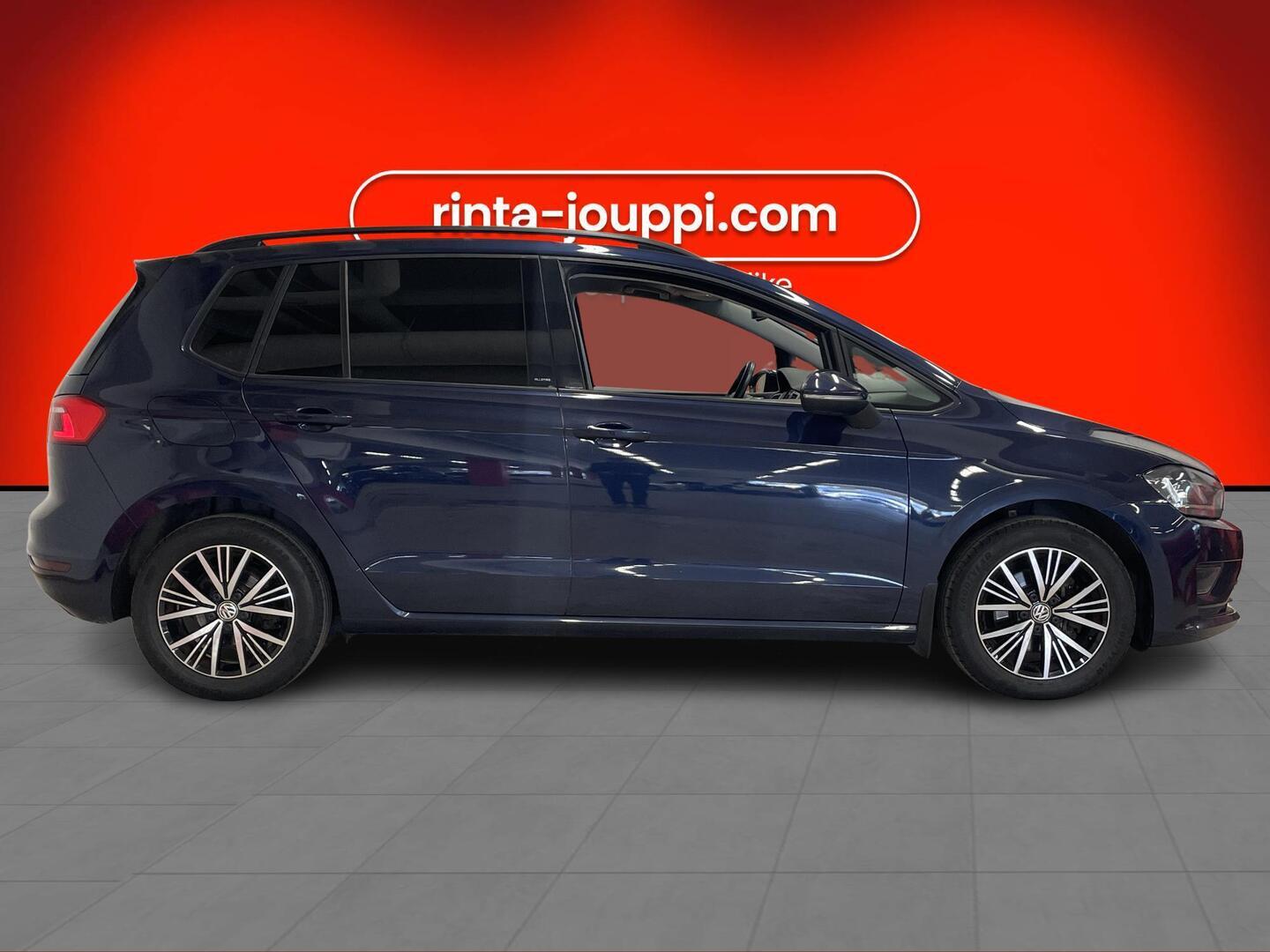 VOLKSWAGEN Golf Sportsvan 2016