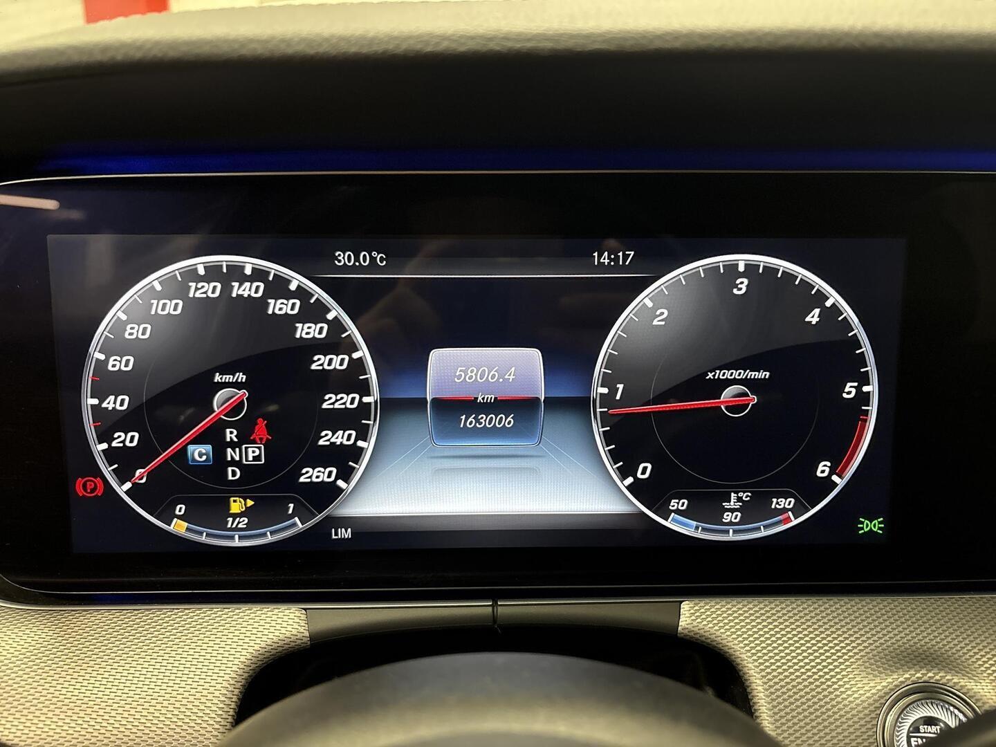 MERCEDES-BENZ E 2018