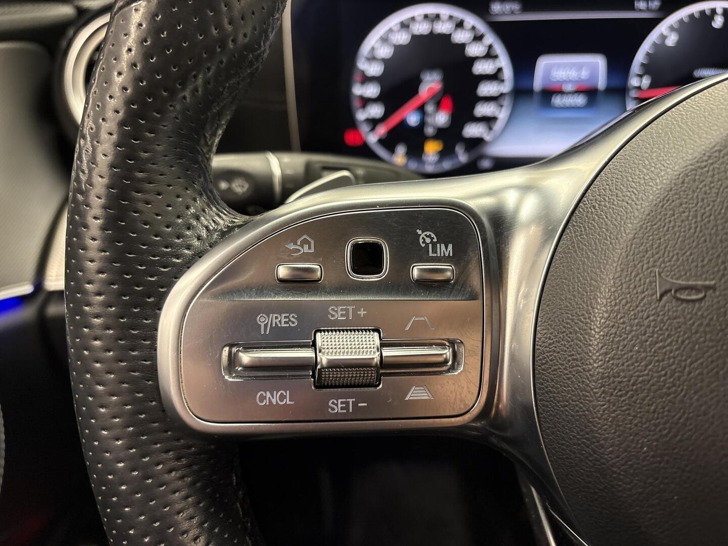 MERCEDES-BENZ E 2018