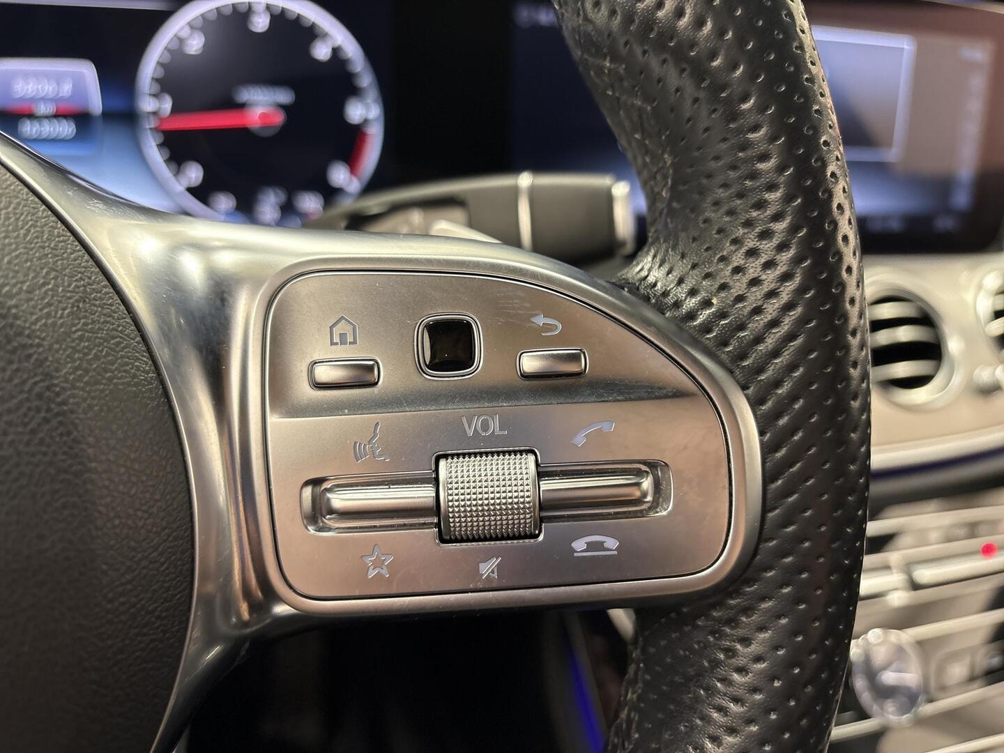 MERCEDES-BENZ E 2018