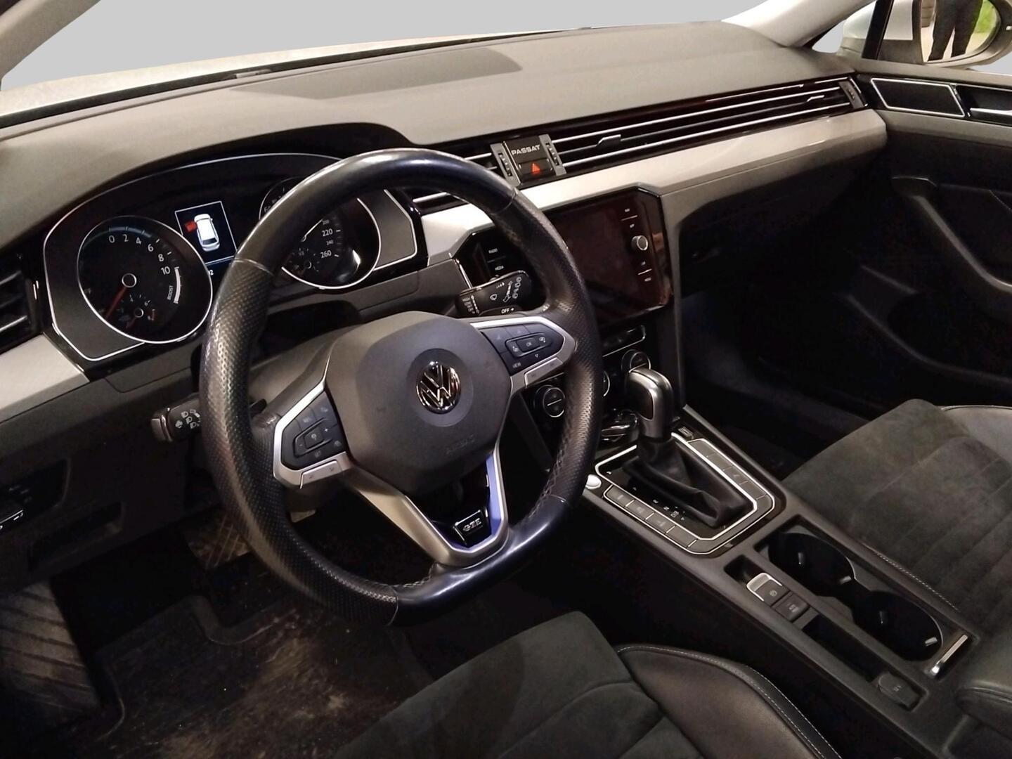VOLKSWAGEN Passat 2020