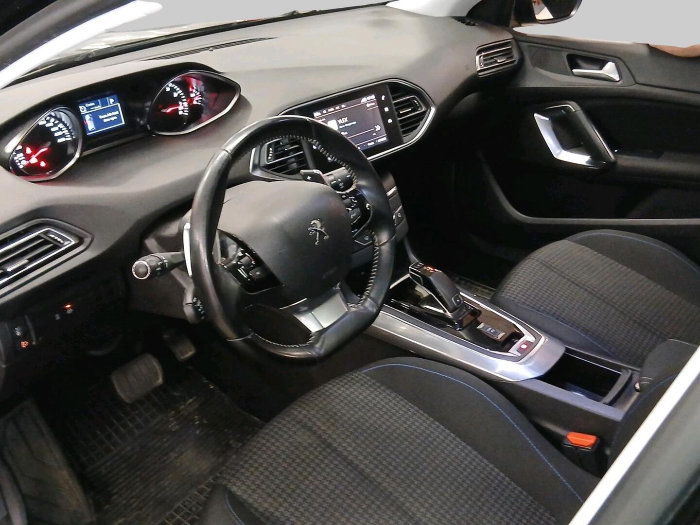PEUGEOT 308 2020