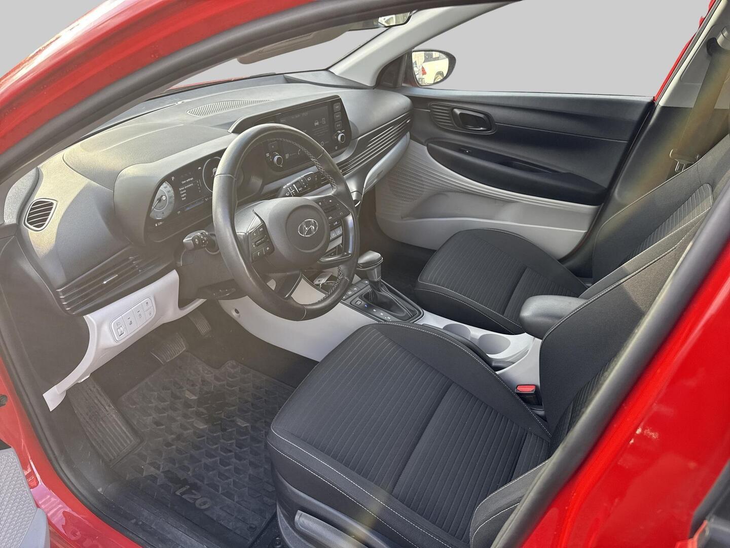 HYUNDAI i20 Hatchback 2021