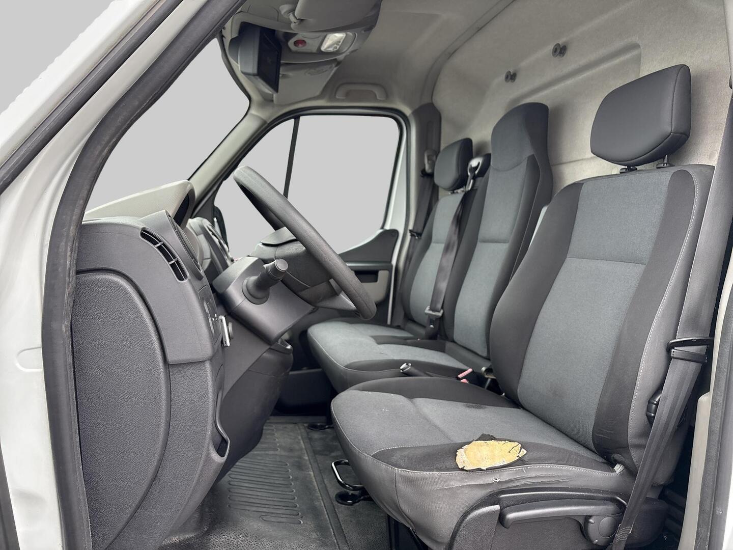 RENAULT Master 2016