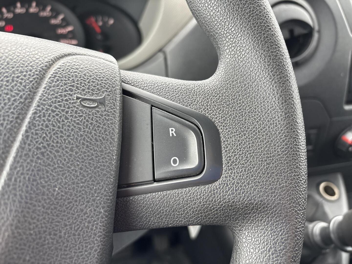 RENAULT Master 2016