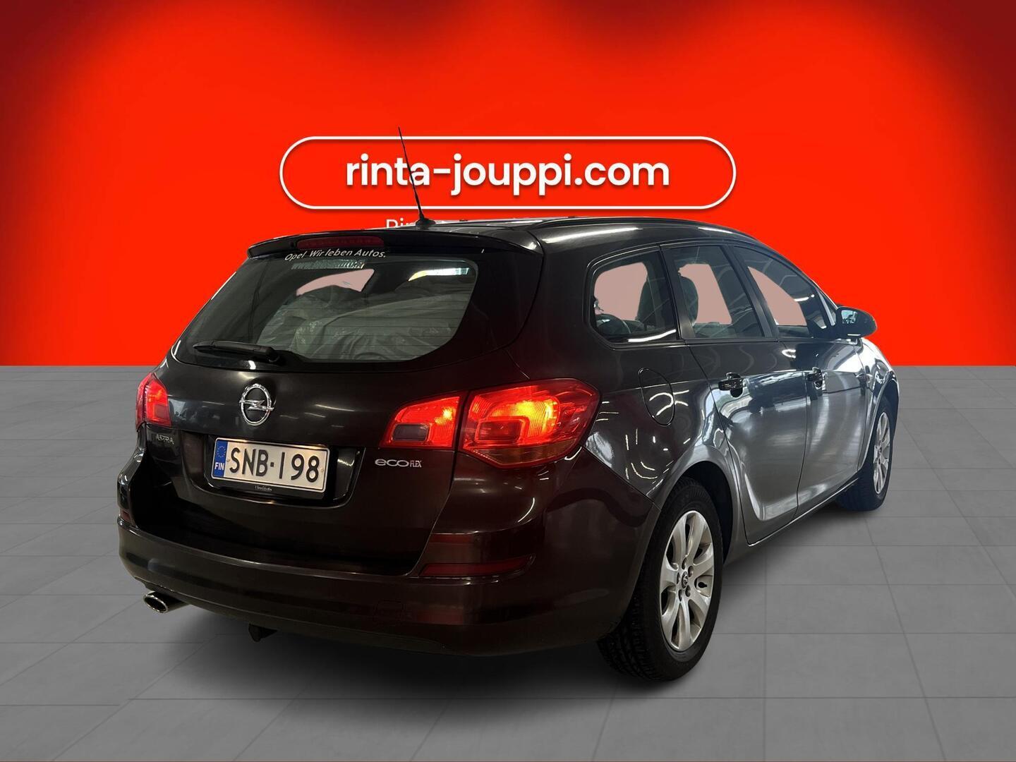 OPEL Astra 2012